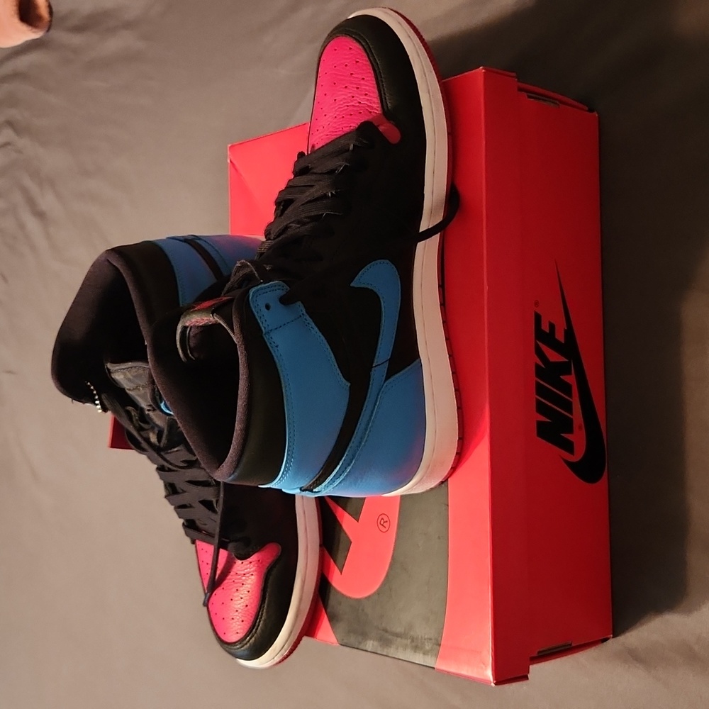 Nike - Picture 12 of 13